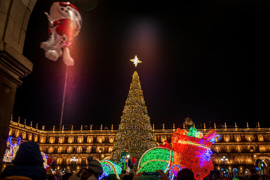 Cabalgata de Pap&aacute; Noel en Salamanca, Santa Claus Parade in Salamanca, Weihnachtsmann-Parade in Salamanca, サンタクロースのパレード サラマンカ, D&eacute;fil&eacute; du P&egrave;re No&euml;l &agrave; Salamanque, Desfile de Papai Noel em Salamanca, 萨拉曼卡