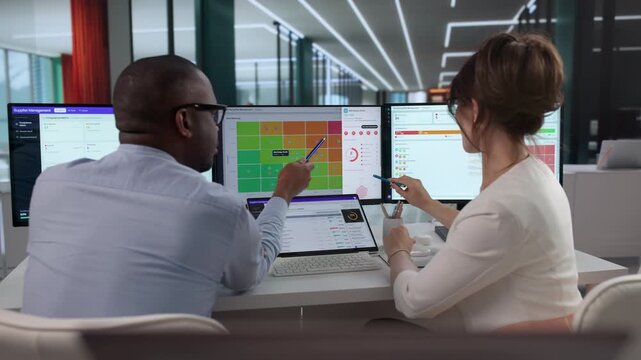 Risk Manager And Vendor Discuss Third-party Software Compliance