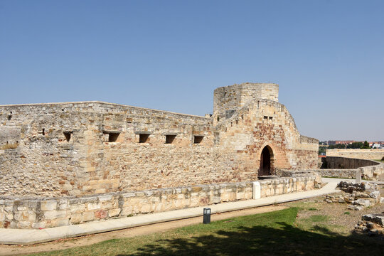 Castle of zamora; Castile and Le&oacute;n; spain