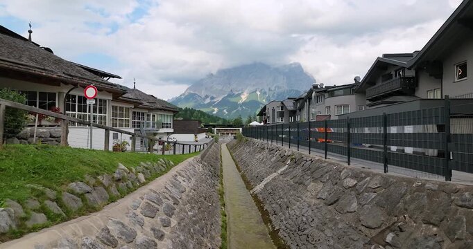 Timelapse toward Zugspitze from Lermoos