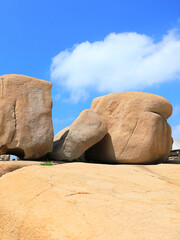 Large Boulder Formation Under Blue Sky © LamQuang