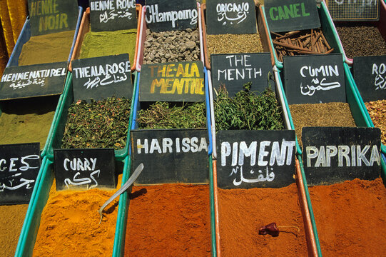 Spices and aromatic plants for sale at the market in Douz, Tunisia, North Africa
