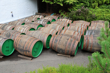 Whiskyfässer der Glenturret Distillery in Schottland © Hans-Martin Goede