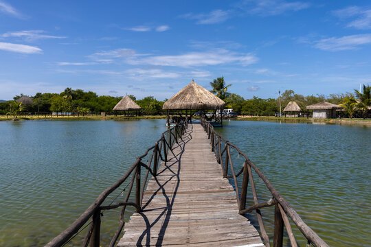 Summer vacation trip to the Caribbean beach resorts and hotels in Falc&oacute;n State, Venezuela.