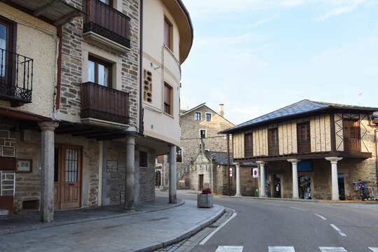 arcades on the ZA-925 road, Puebla de Sanabria, zamora province; Castile and Leon; Spain;