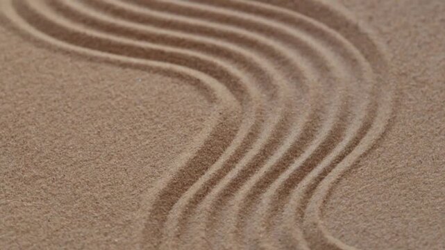 Line pattern in brown sand