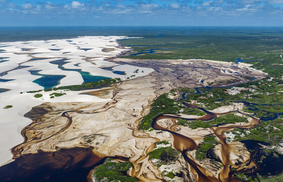 Braided Water Channels Through White Dunes, Bet&acirc;nia, Maranh&atilde;o