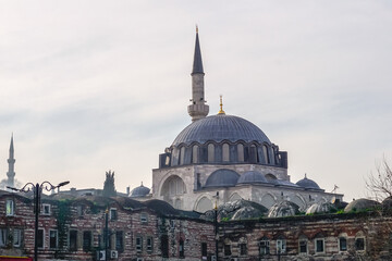 Obraz premium Historical mosque architecture against blue sky in Istanbul Turkey