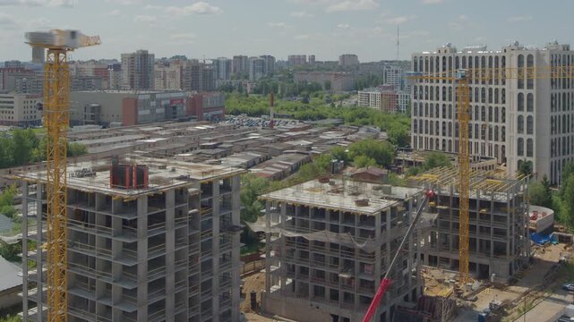 Full day timelapse of the constriction site of the living building in the city