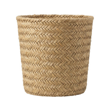 Cesta de almacenamiento tejida de mimbre natural con textura artesanal, ideal para decoraci&oacute;n de interiores minimalista, organizaci&oacute;n del hogar y estilo r&uacute;stico sobre fondo blanco aislado.