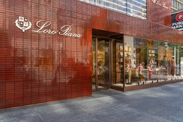 Fototapeta premium Toronto, ON, Canada - August 21, 2026: Loro Piana flagship clothing store on Bloor Street West in Toronto, Canada. Loro Piana is an Italian luxury brand. 