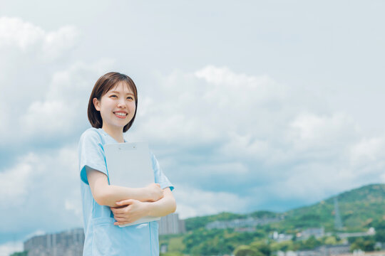若い女性看護師