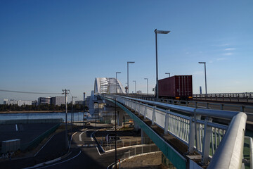 Naklejka premium 大阪夢洲・早朝の夢舞大橋