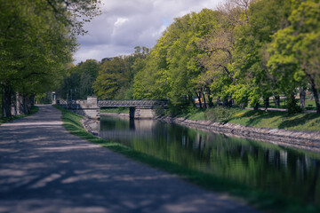 Fototapeta premium canal in the park
