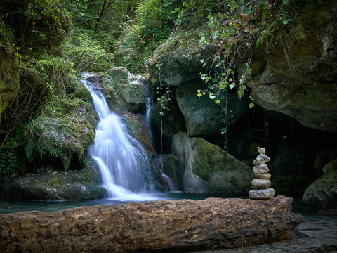 Parco Nazionale della Maiella e le misteriose Gole del Fiume Alento - Serramonacesca (PE) - Abruzzo