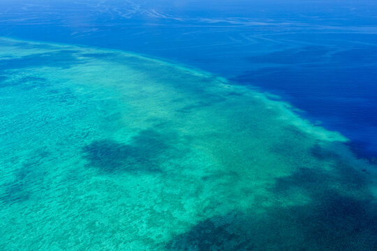 Great Barrier Reef coral ocean aerial view turquoise water
