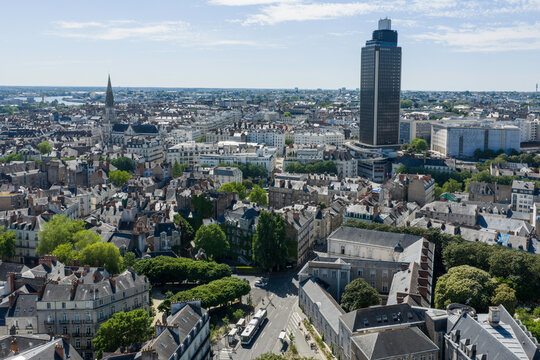 centre ville de Nantes, hyper centre de Nantes vue a&eacute;rienne drone