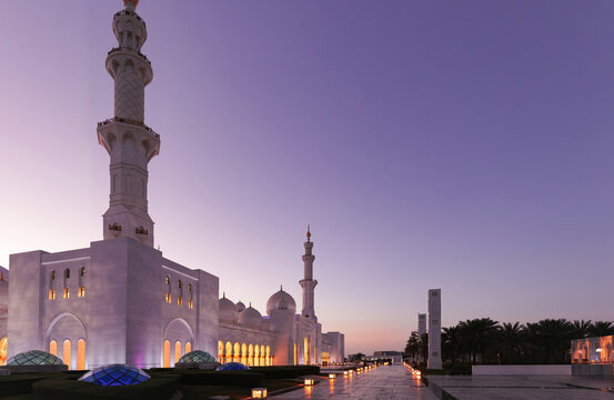Abu Dhabi Grand Mosque at twilight in the united arab emirates