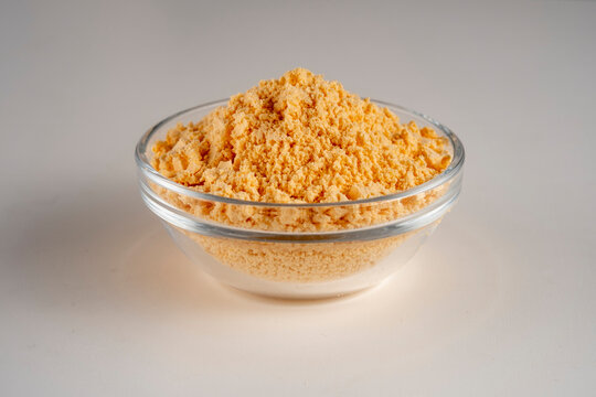 Egg powder with whole eggs, preparation for baking or cooking recipes