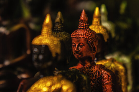 Small traditional Buddha statues