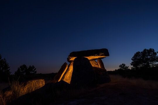 Dolmen Anta de Fonte Coberta near Alijo, Vila Cha, Portugal