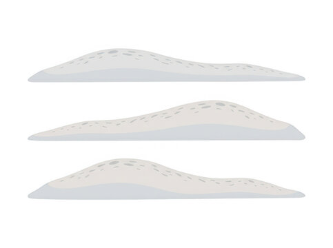 Ensemble de trois illustrations vectorielles de dunes de sable isol&eacute;es sur fond blanc, repr&eacute;sentant des formes de collines naturelles avec des textures de grains de sable fins.