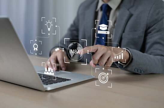 Management and career development studies Concepts for developing leadership in postgraduate business administration (MBA) education through digital learning.