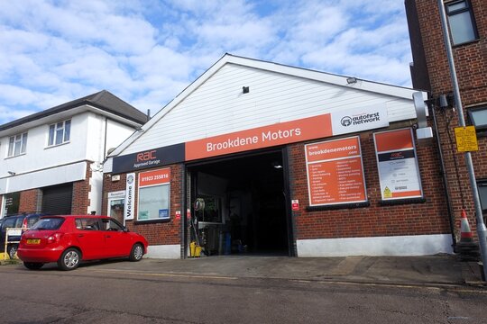 Brookdene Motors, known as Brookdene Service Centre, is a family-run independent garage and an RAC-approved service centre located on New Road in Watford.
