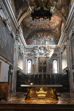 interior of the basilica of Sant'Antonino, patron saint of the city. The church, an example of Romanesque architecture and characterized by a large octagonal bell tower Piacenza Italy