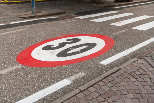 Ortisei, Urtij&euml;i, St. Ulrich, Italy. 30 km/h speed limit road marking for traffic safety and sustainable mobility