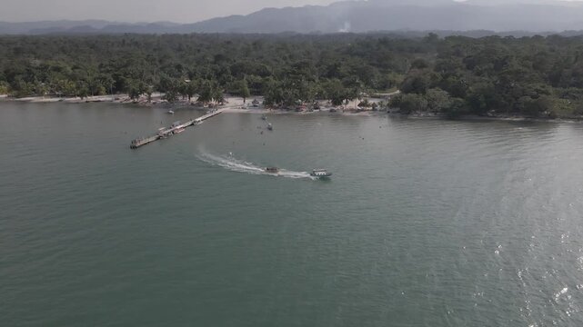 muelle playa blanca guatemala