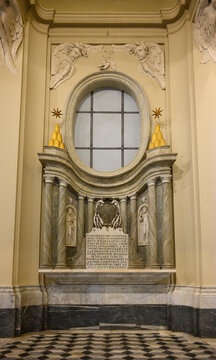 Tomb Monument of Cardinal Giulio Acquaviva d'Aragona  in San Giovanni in Laterano, basilica, church in Rome, Italy