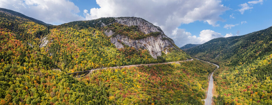 Autumn panorama view of Mount Willard and the train tracks in the Crawford Notch State Park - New Hampshire