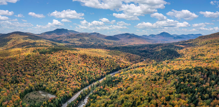 Autumn colors on the Kancamagus Highway - New Hampshire - White Mountains