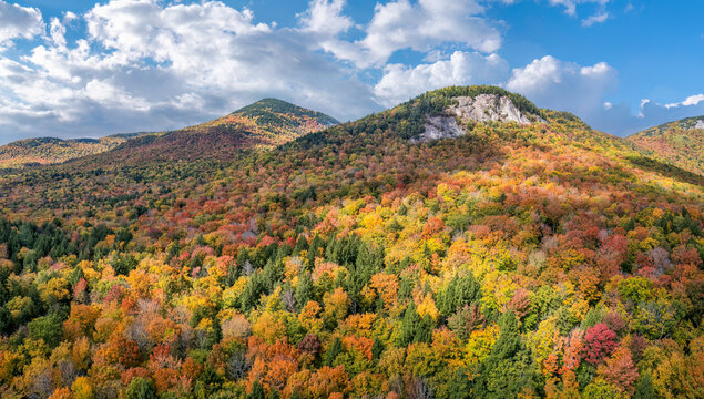 Kancamagus Highway - Autumn colors - White Mountains - New Hampshire
