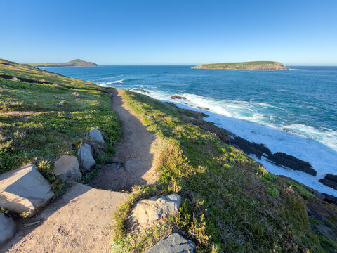 Walking trail down to the ocean from Kings Head on the Fleurieu Peninsula, South Australia