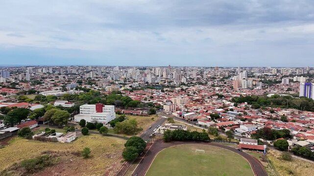 Vista a&eacute;rea dos Bairros Tancredo Neves e Jardim Esp&iacute;rito Santo em Uberaba, Minas Gerais
