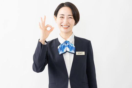 制服を着た受付係の女性　ジョブイメージ