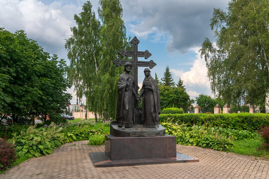 A genre sculpture dedicated to the ancient Russian patrons of family and marriage, Peter and Fevronia of Murom, on a sunny summer day, Veliky Novgorod, Russia
