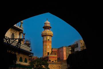 Fototapeta premium Minaret of Wazir Khan's mosque, Lahore, Pakistan