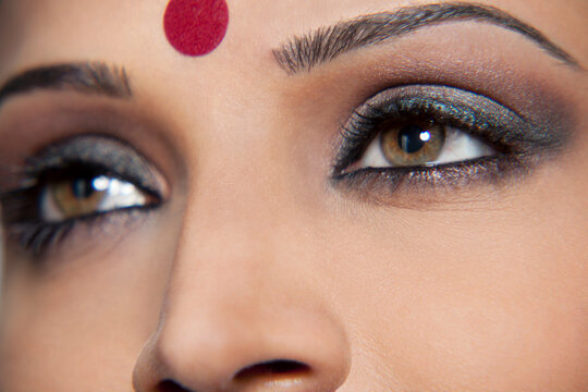 Close-up of a beautiful woman with a bindi