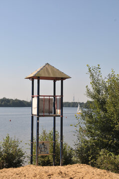 Badeaufsichtsturm am Altwarmb&uuml;chener See