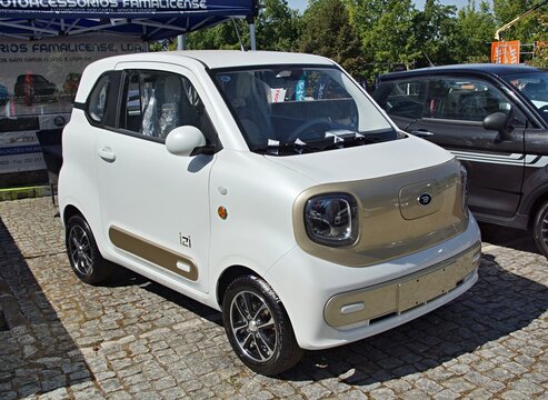 Jiayuan City Spirit electric microcar for urban mobility