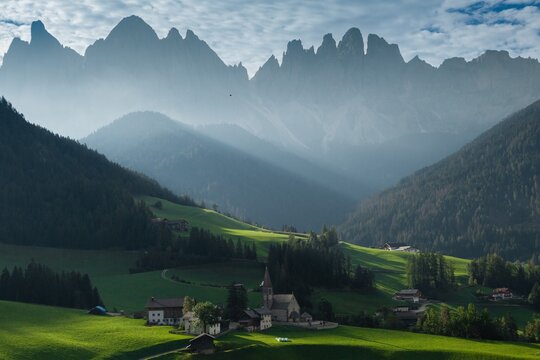 seceda, dolomites, mountains, italy, dolimity, g&oacute;ry, skały,  santa magdalena