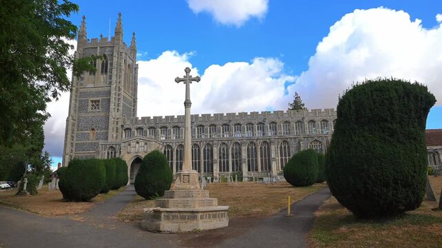 The approach to Holy Trinity Church, Melford.
