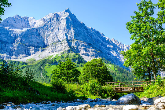 famous valley in austria - alpe eng