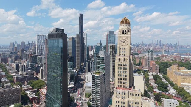 closer flying counter clockwise around downtown Brooklyn skyline
