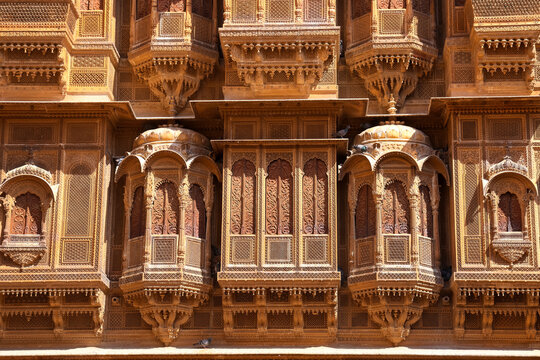 Patwon Ki Haveli historic site intricate sandstone carvings and jharokha balconies