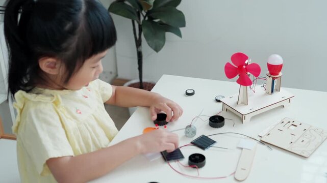 Electronic Activity Kit, STEM science toy,  child learn electrical processes through hand on experience without screen time, emotional intelligence, intellectual intelligence, executive function.