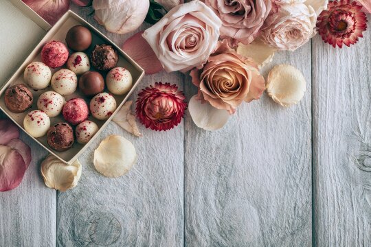 Chocolate, from the side with soft daylight and artisan detail, fresh color and an inviting